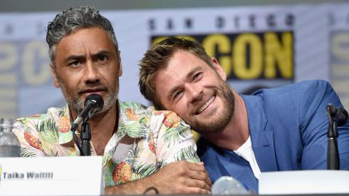 Taika Waititi and Chris Hemsworth